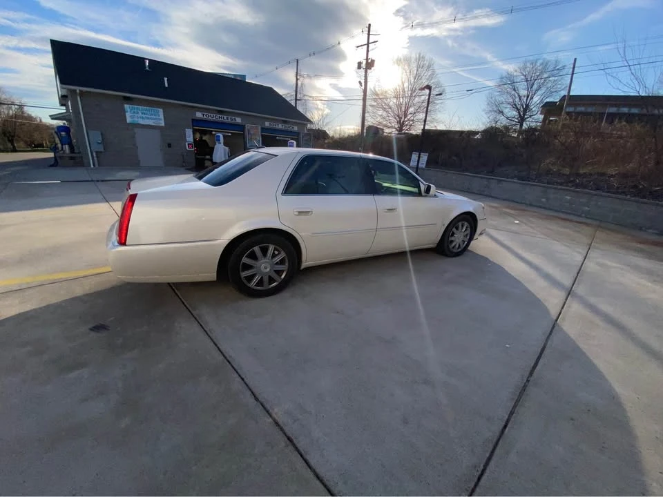 2008 Cadillac DTS - Image 4 of 10