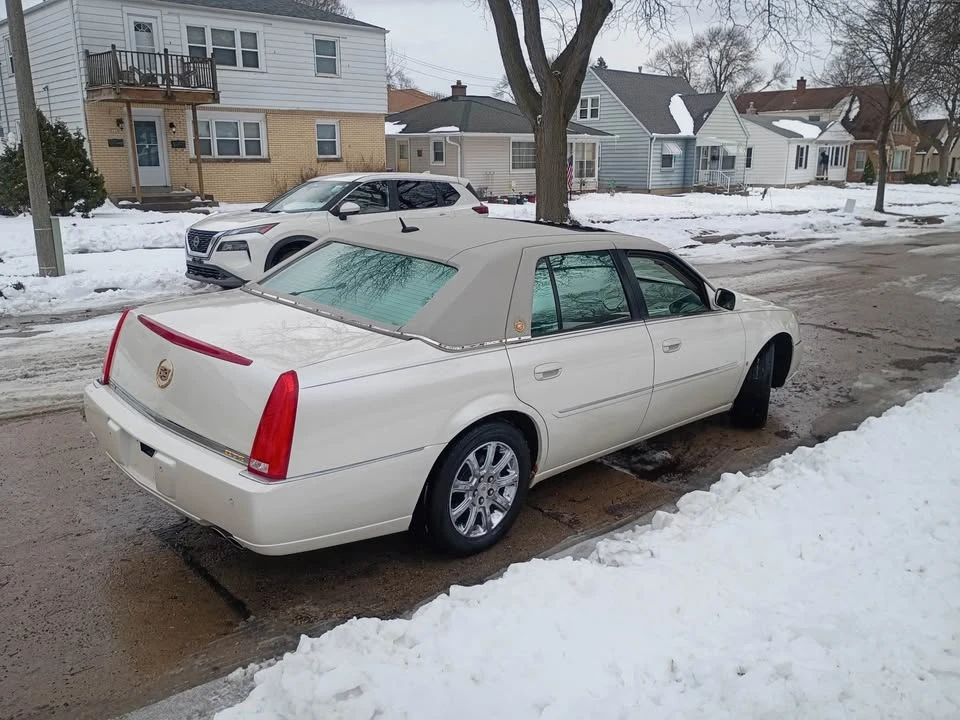 2008 Cadillac DTS - Image 11 of 11