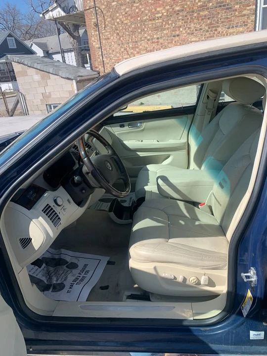 2008 Cadillac DTS - Image 15 of 16