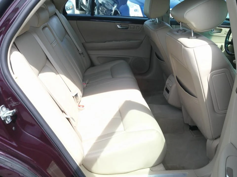 2008 Cadillac DTS - Image 10 of 20