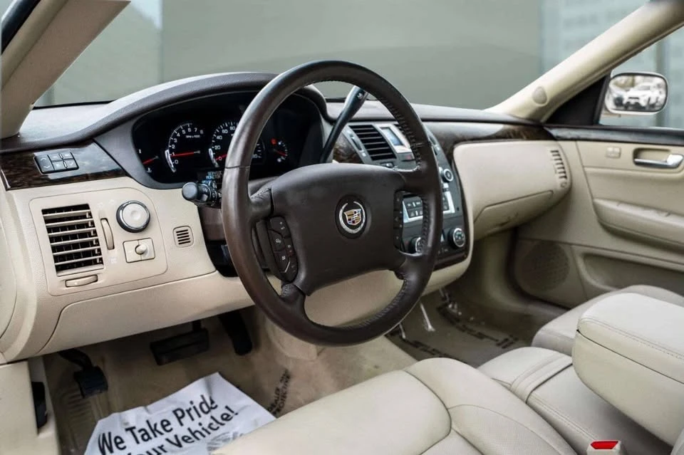 2008 Cadillac DTS - Image 15 of 17