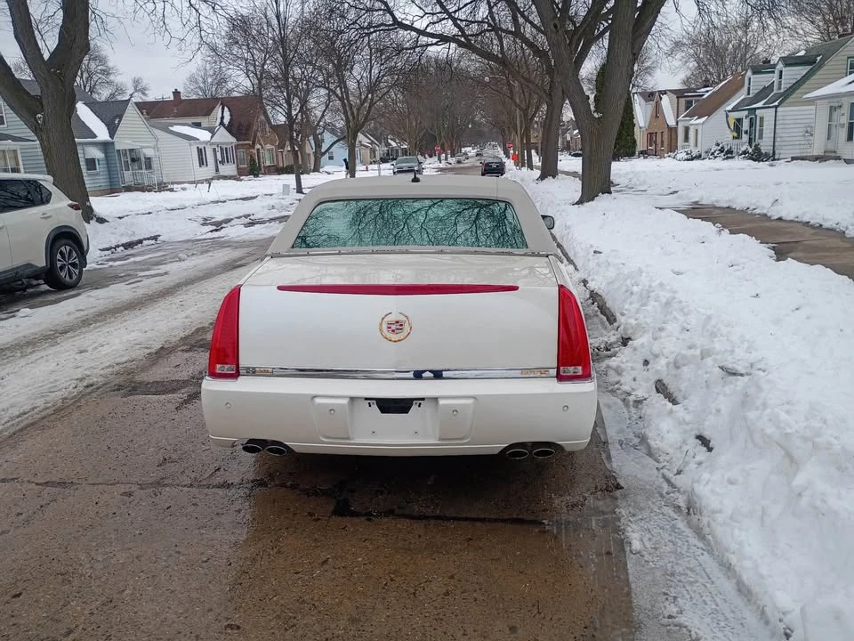 2008 Cadillac DTS - Image 4 of 11
