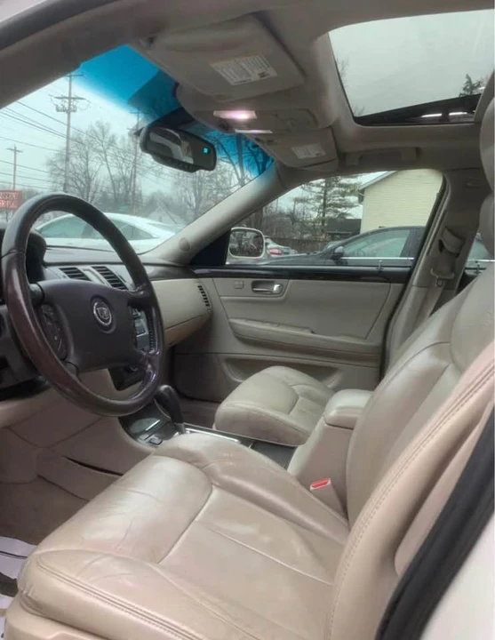 2008 Cadillac DTS - Image 8 of 9