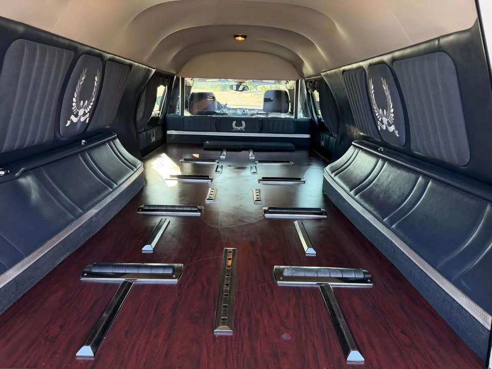 2008 Cadillac DTS - Image 7 of 16