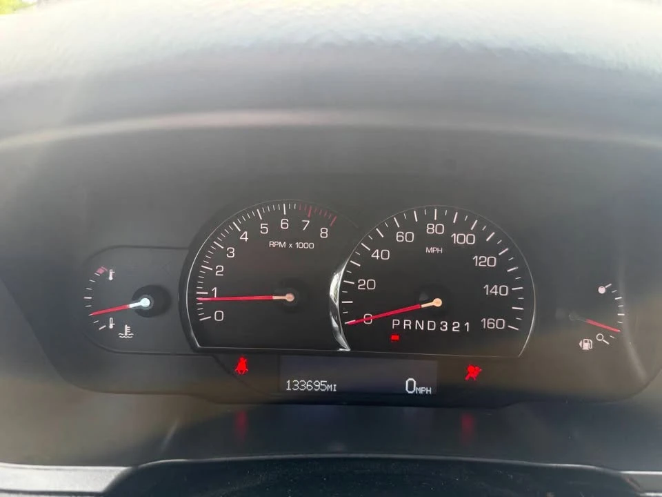 2008 Cadillac DTS - Image 10 of 16