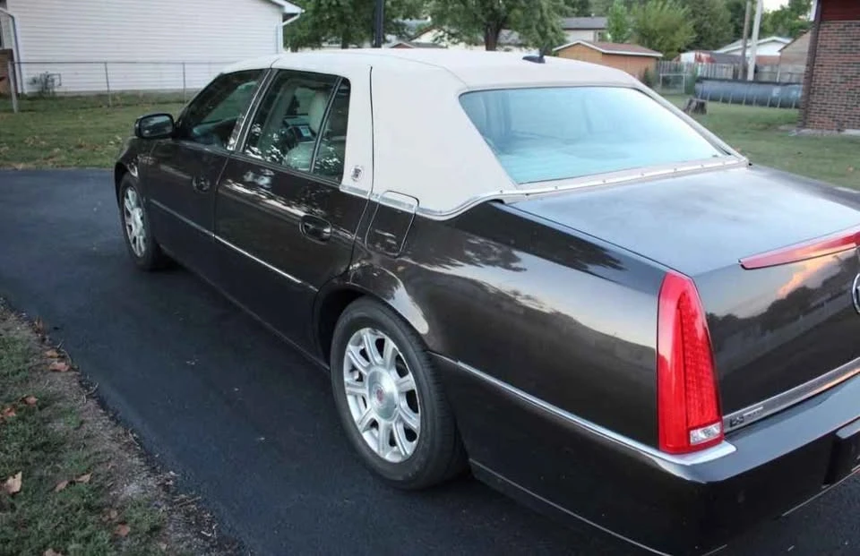 2008 Cadillac DTS - Image 11 of 16