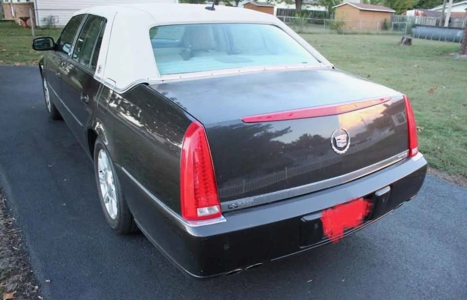 2008 Cadillac DTS - Image 10 of 16