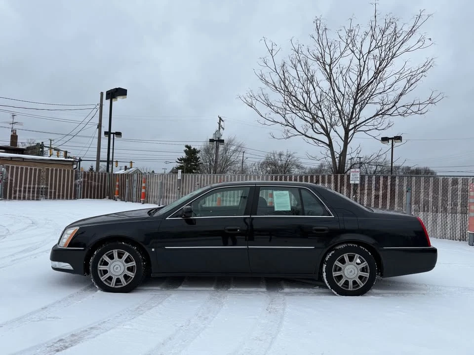 2008 Cadillac DTS - Image 2 of 20