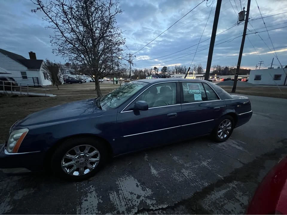 2008 Cadillac DTS - Image 3 of 4