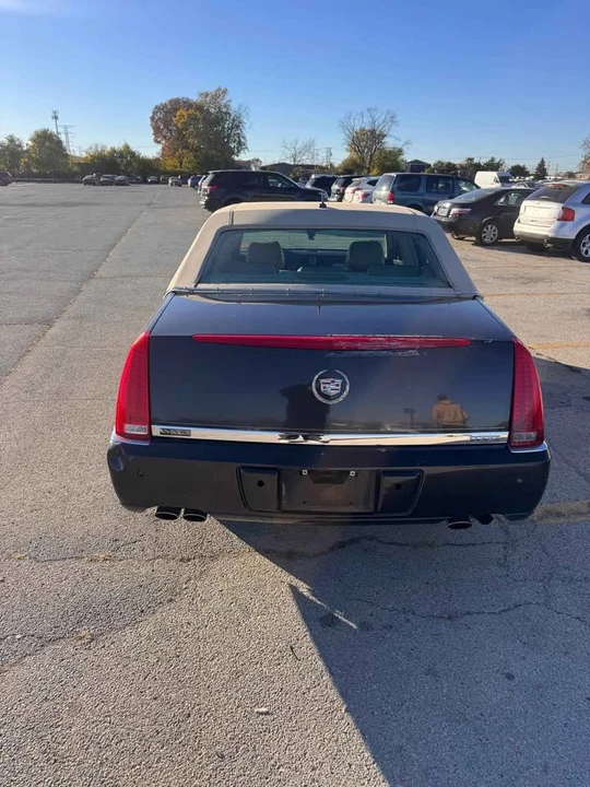 2008 Cadillac DTS - Image 3 of 8