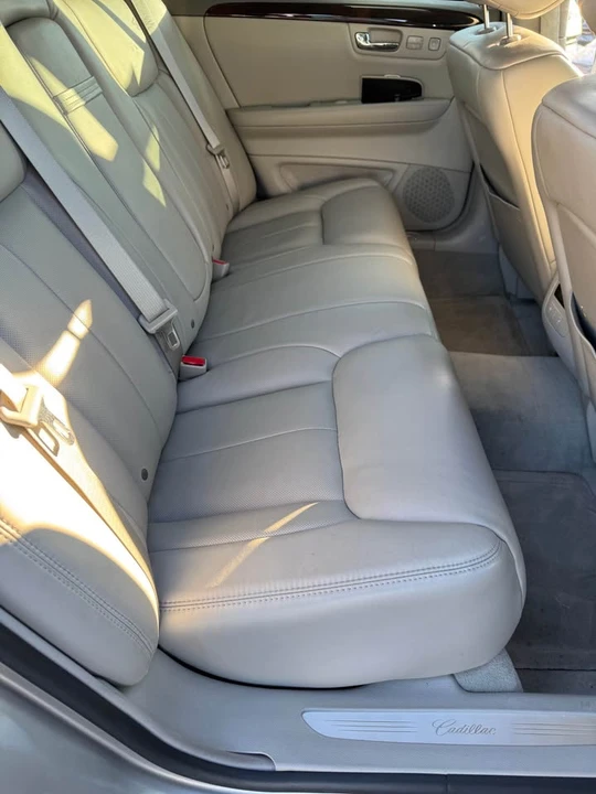 2008 Cadillac DTS - Image 15 of 20