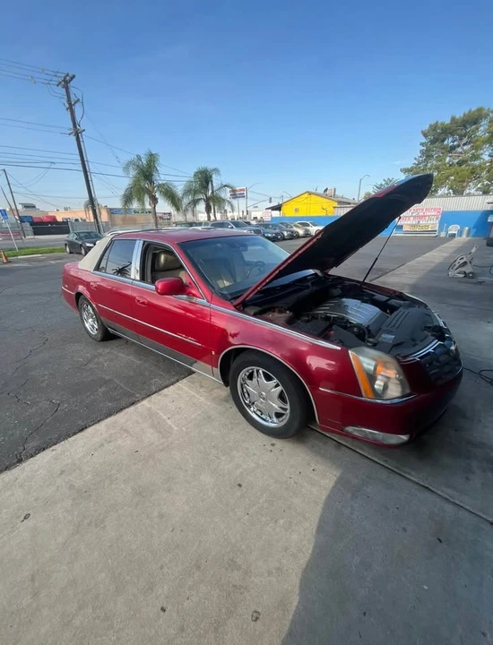 2008 Cadillac DTS - Image 3 of 4