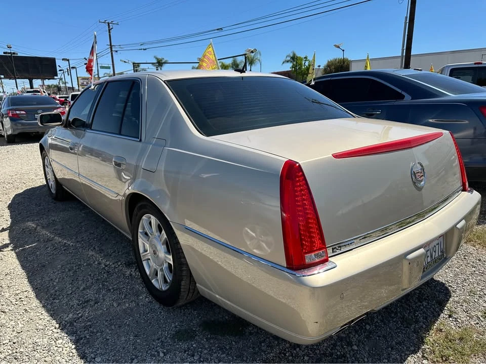 2008 Cadillac DTS - Image 5 of 16