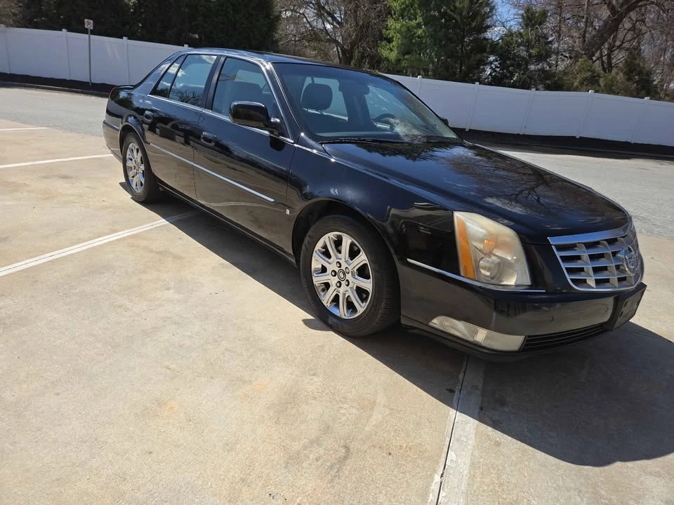 2008 Cadillac DTS - Image 5 of 9