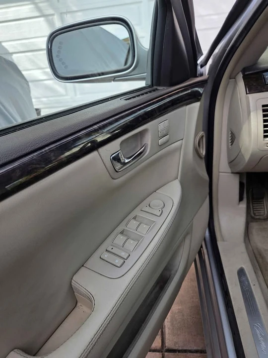 2008 Cadillac DTS - Image 9 of 9