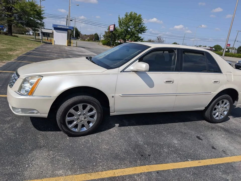 2008 Cadillac DTS - Image 6 of 12