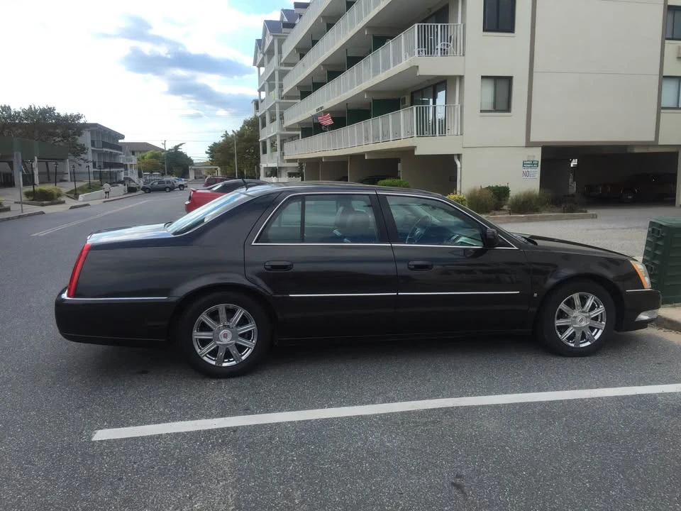 2008 Cadillac DTS - Image 3 of 3