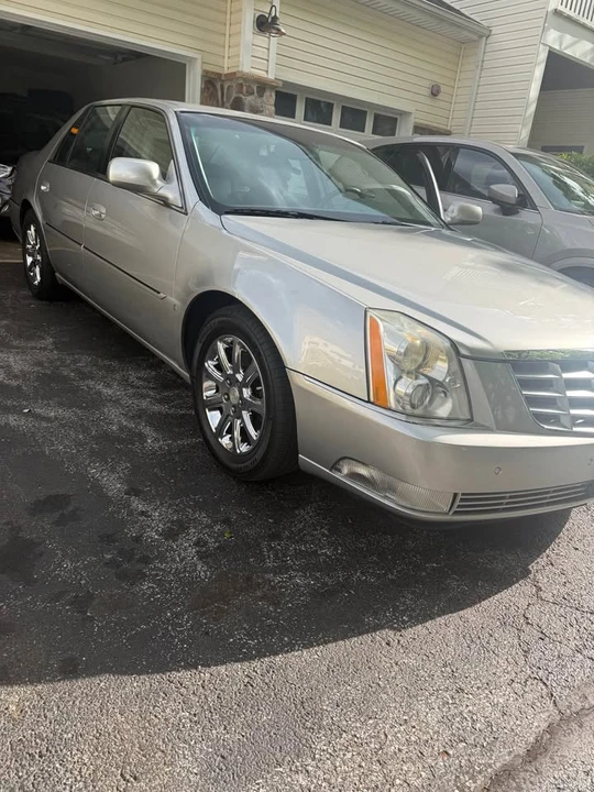 2008 Cadillac DTS - Image 7 of 10