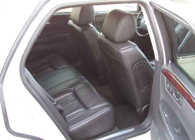 2008 Cadillac DTS - Image 8 of 17