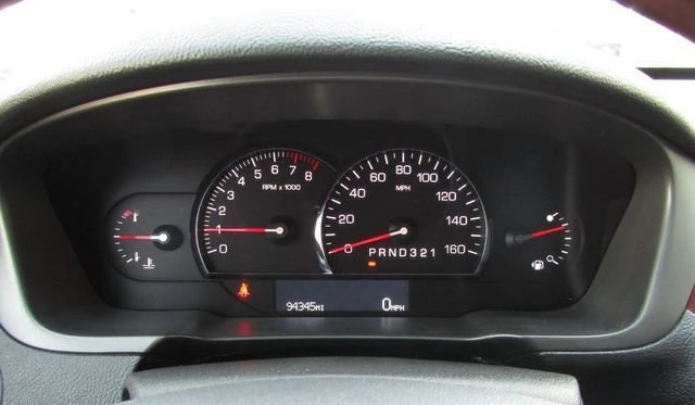 2008 Cadillac DTS - Image 11 of 17