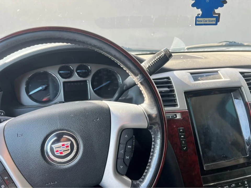 2008 Cadillac Escalade & EXT 3rd Gen - Image 9 of 12