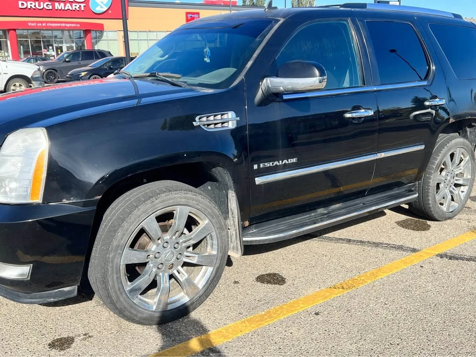 2008 Cadillac Escalade & EXT 3rd Gen - Image 3 of 12