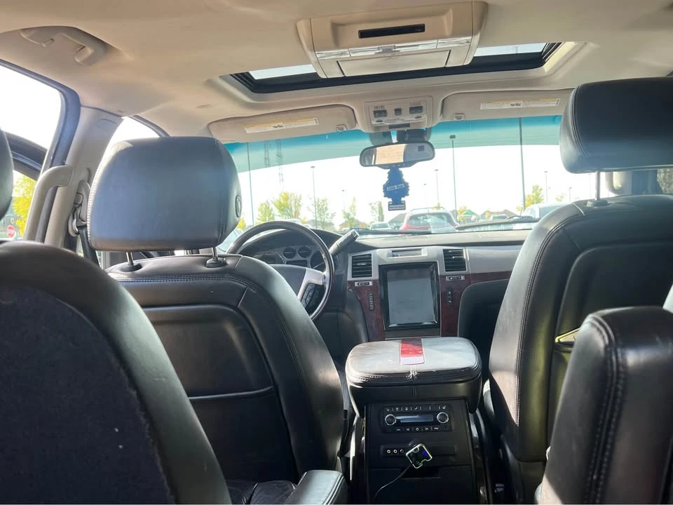 2008 Cadillac Escalade & EXT 3rd Gen - Image 8 of 12