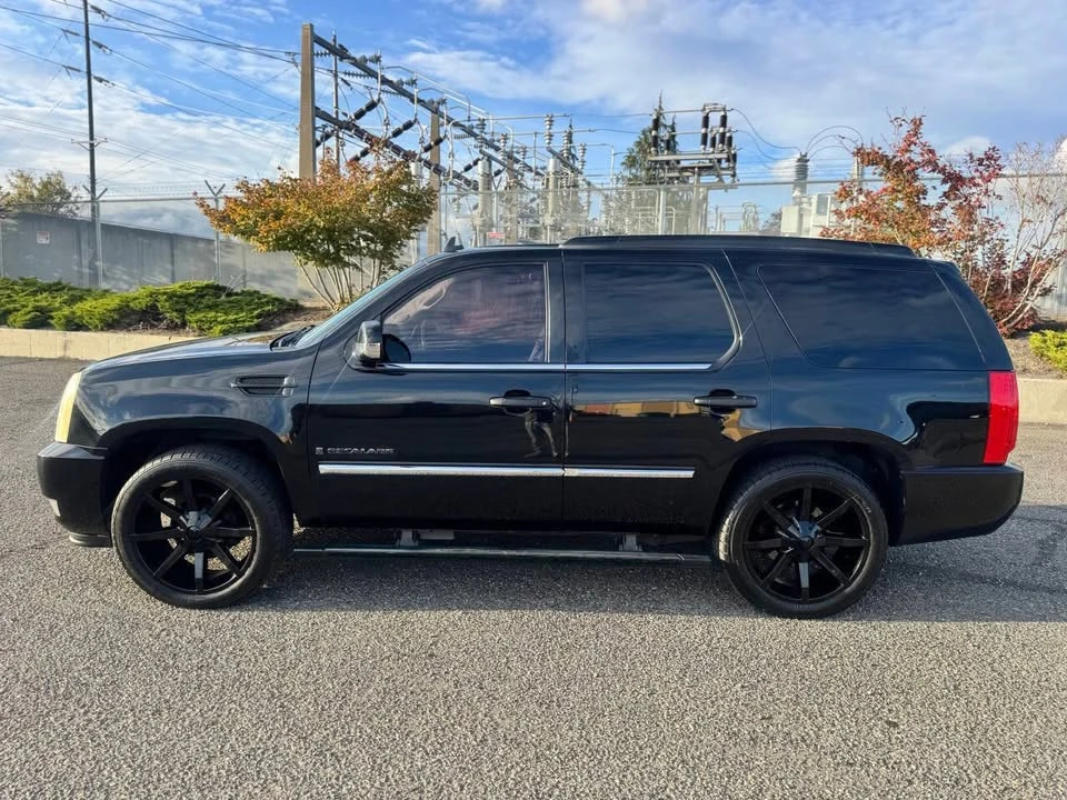 2008 Cadillac Escalade & EXT 3rd Gen - Image 5 of 14
