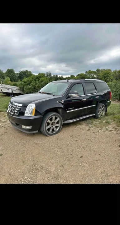 2008 Cadillac Escalade & EXT 3rd Gen - Image 2 of 5