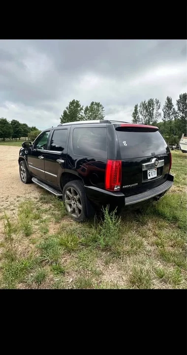 2008 Cadillac Escalade & EXT 3rd Gen - Image 4 of 5