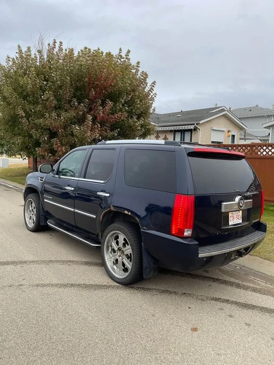 2008 Cadillac Escalade & EXT 3rd Gen - Image 3 of 11