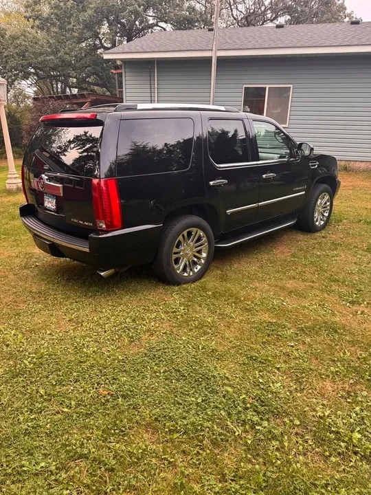 2008 Cadillac Escalade & EXT 3rd Gen - Image 4 of 11