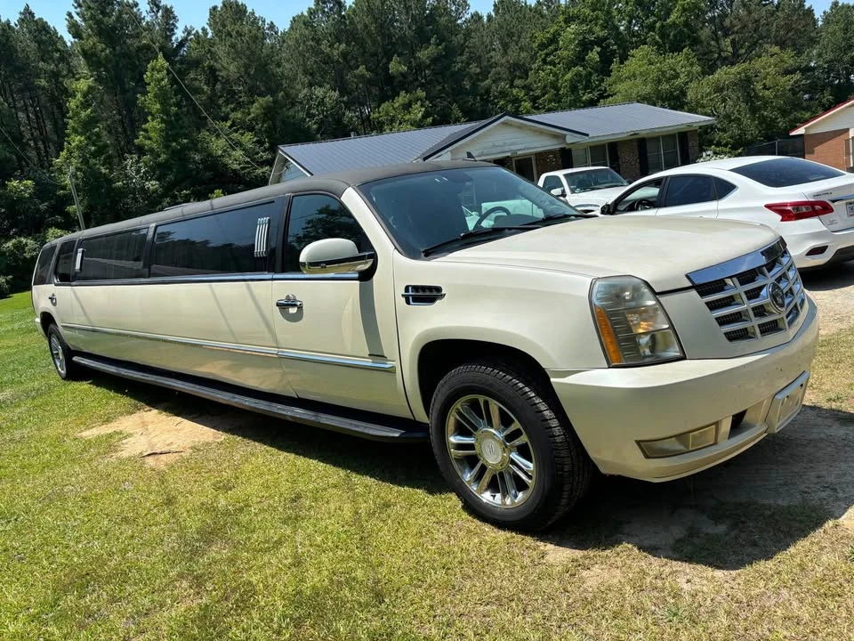 2008 Cadillac Escalade & EXT 3rd Gen - Image 2 of 3