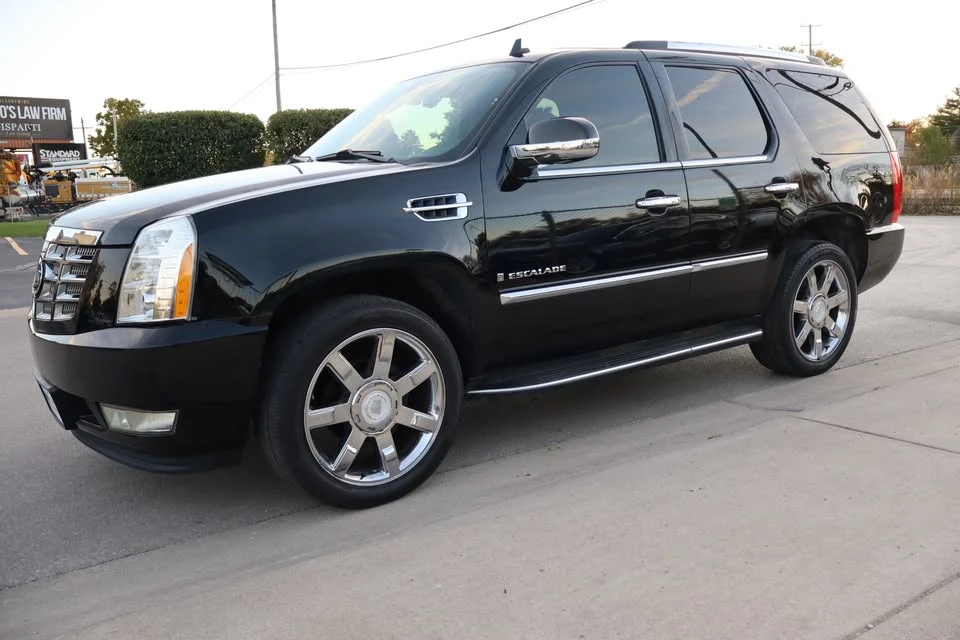 2008 Cadillac Escalade & EXT 3rd Gen - Image 2 of 18