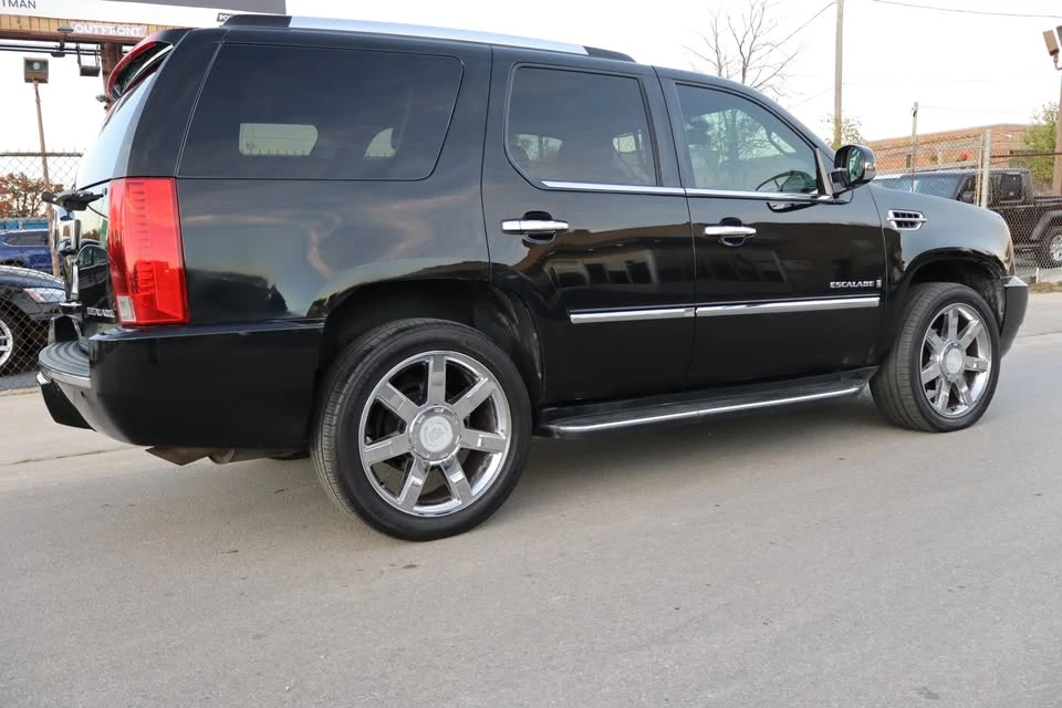 2008 Cadillac Escalade & EXT 3rd Gen - Image 4 of 18