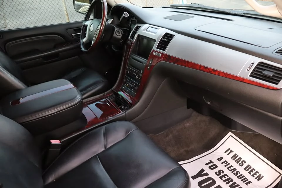 2008 Cadillac Escalade & EXT 3rd Gen - Image 18 of 18