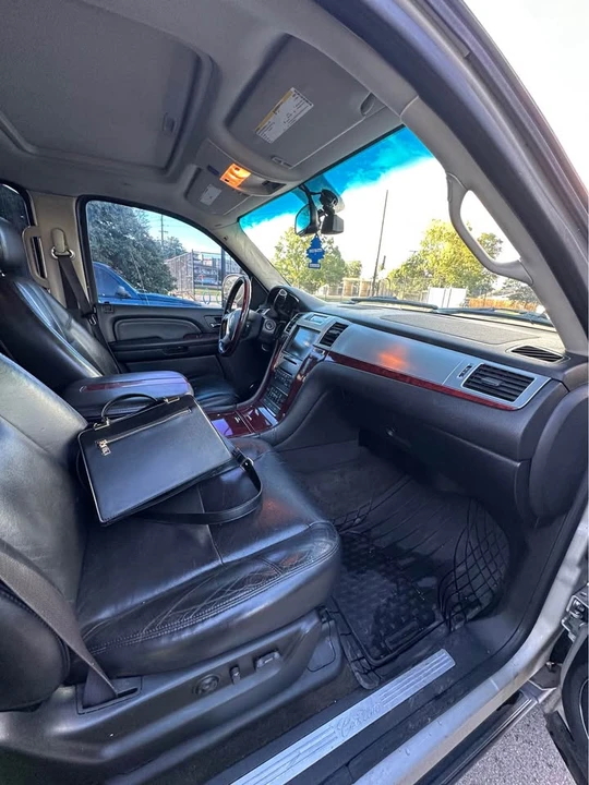 2008 Cadillac Escalade & EXT 2nd Gen - Image 4 of 6