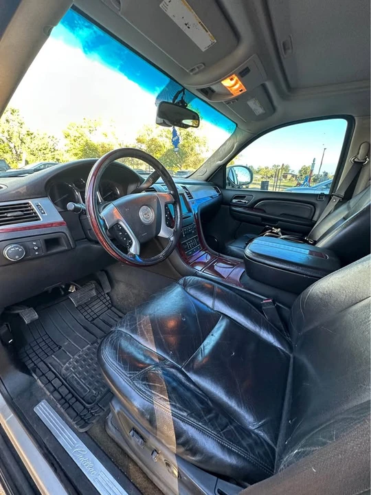 2008 Cadillac Escalade & EXT 2nd Gen - Image 5 of 6