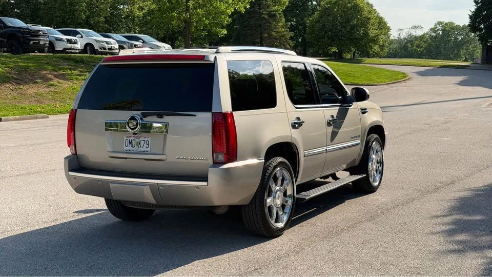 2008 Cadillac Escalade & EXT 3rd Gen - Image 6 of 20