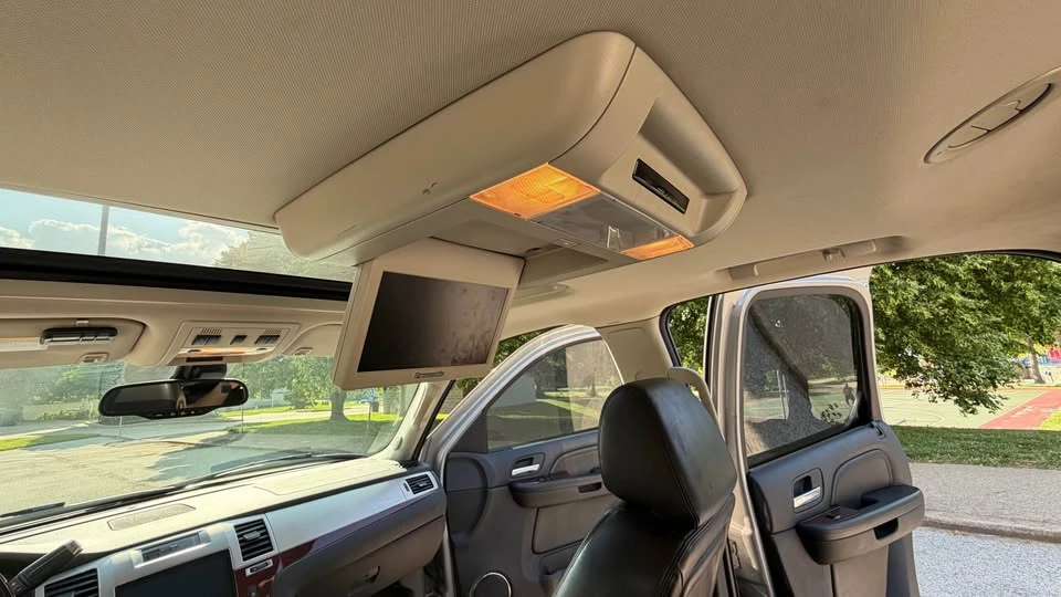 2008 Cadillac Escalade & EXT 3rd Gen - Image 10 of 20