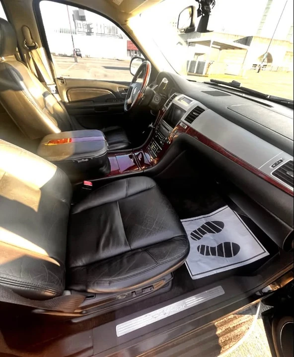 2008 Cadillac Escalade & EXT 3rd Gen - Image 6 of 13