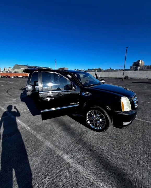2008 Cadillac Escalade & EXT 3rd Gen - Image 8 of 13