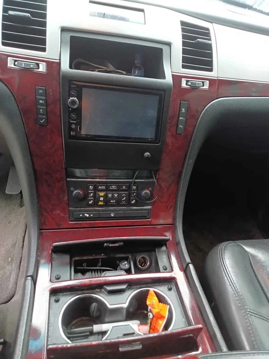 2008 Cadillac Escalade & EXT 3rd Gen - Image 2 of 9