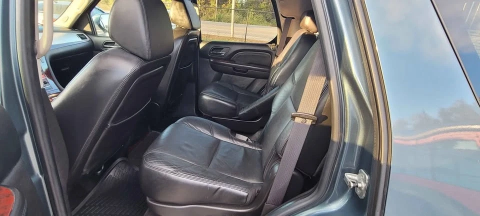 2008 Cadillac Escalade & EXT 3rd Gen - Image 6 of 12