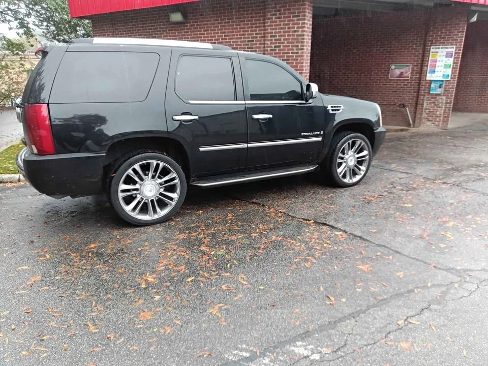 2008 Cadillac Escalade & EXT 3rd Gen - Image 7 of 9