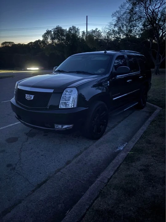 2008 Cadillac Escalade & EXT 3rd Gen - Image 4 of 6