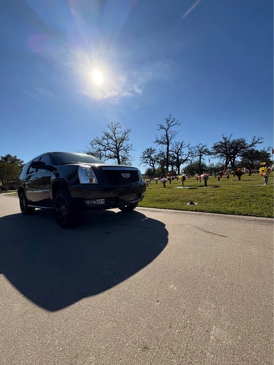 2008 Cadillac Escalade & EXT 3rd Gen - Image 2 of 6