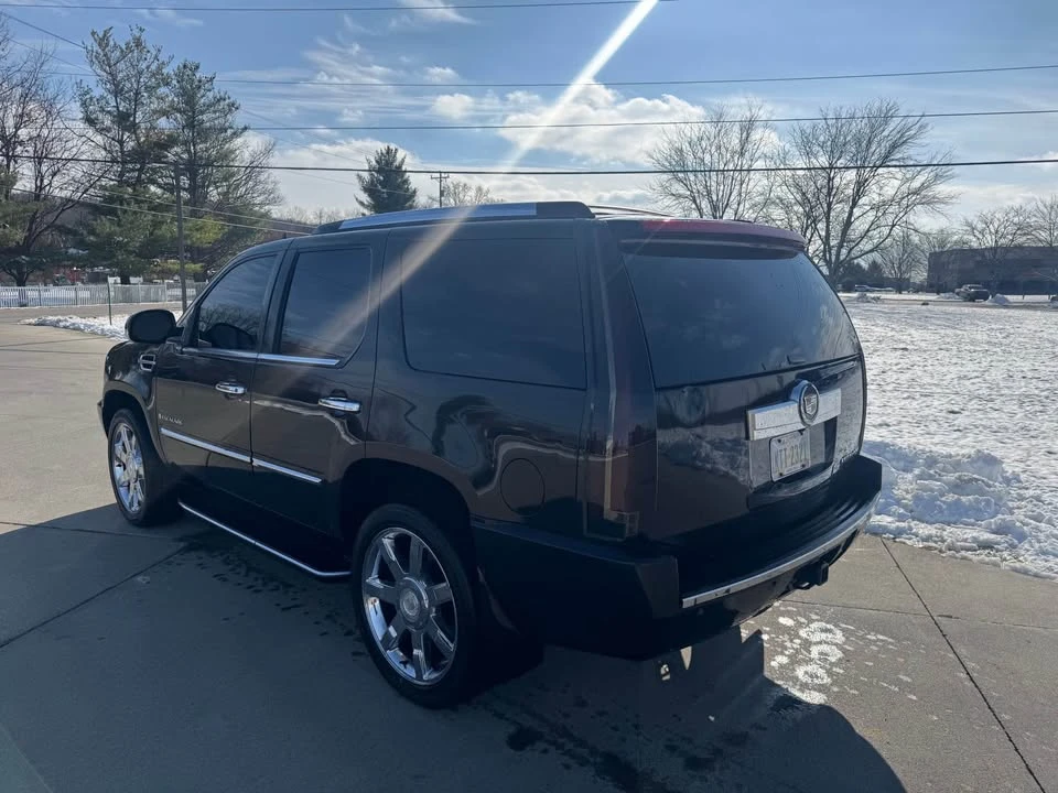 2008 Cadillac Escalade & EXT 3rd Gen - Image 3 of 14