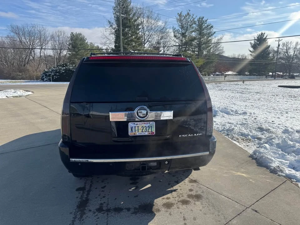 2008 Cadillac Escalade & EXT 3rd Gen - Image 4 of 14