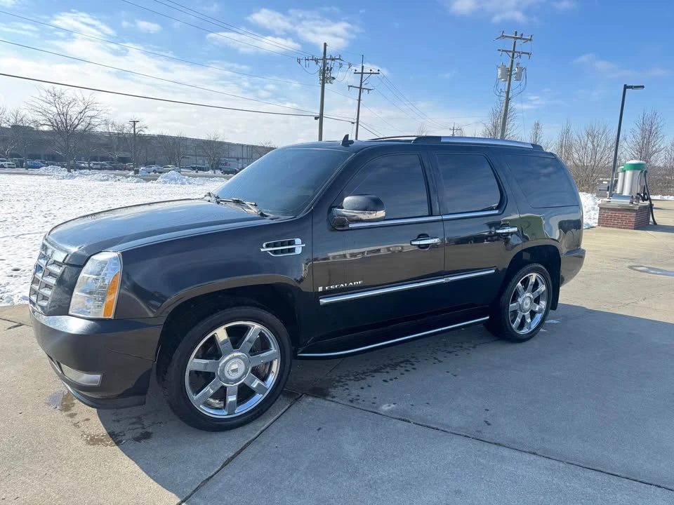 2008 Cadillac Escalade & EXT 3rd Gen - Image 2 of 14